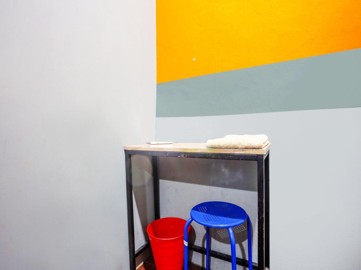 Spot On 90610 Loft Waterfront Hotel Kuching Bagian luar foto