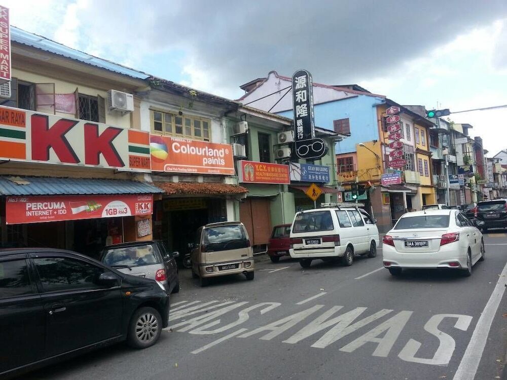 Spot On 90610 Loft Waterfront Hotel Kuching Bagian luar foto